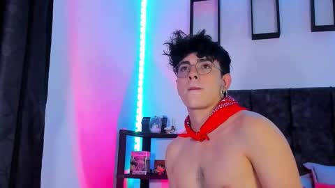 Nolan  online show from October 31, 11:05 pm