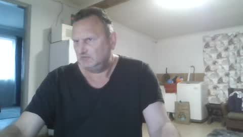 Nollie online show from August 7, 3:32 pm