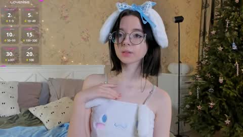 Nora Failure online show from January 3, 5:06 am