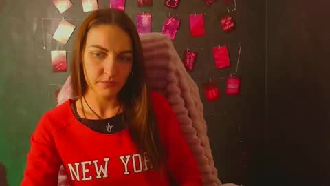 Nora online show from November 4, 11:39 pm