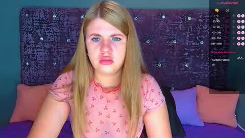 Nora online show from September 29, 2:21 am