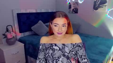 NoraSun online show from March 7, 4:44 pm