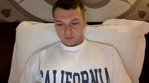 Justin online show from March 3, 2:15 am