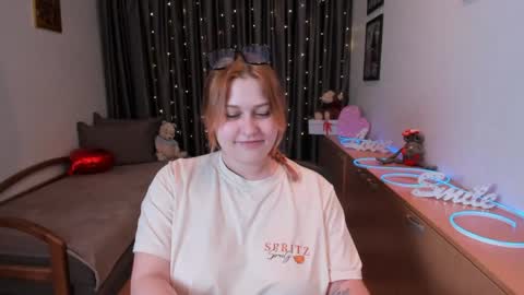 NORA online show from June 5, 9:53 pm