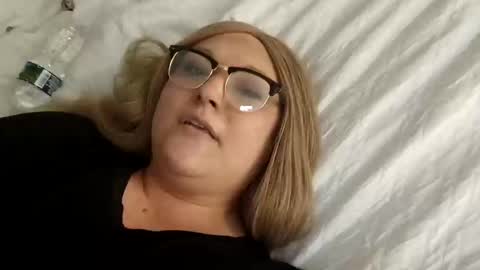 Snapshot of notouchmami chatting on September 15, 5:58 pm notouchmami online show from September 15, 5:58 pm