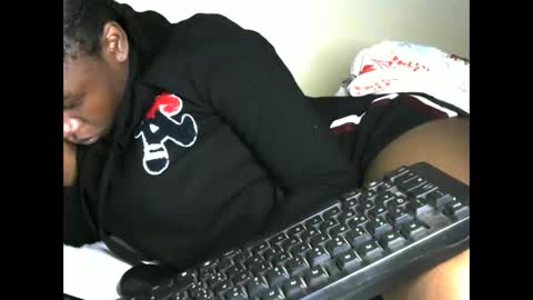 novaah online show from January 31, 9:56 pm