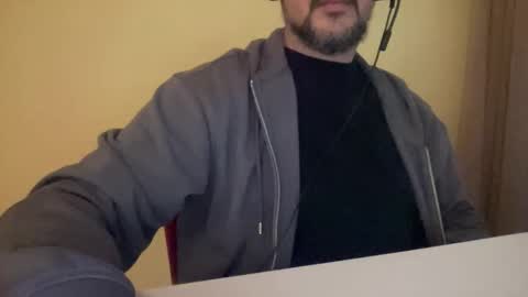 novio_muyalto online show from February 9, 10:45 pm