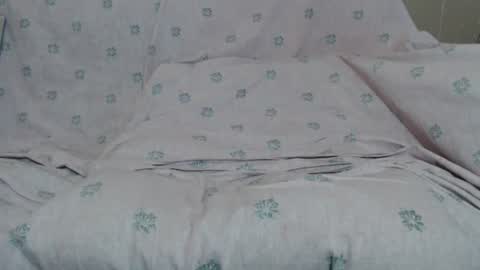 edging online show from July 16, 1:42 am