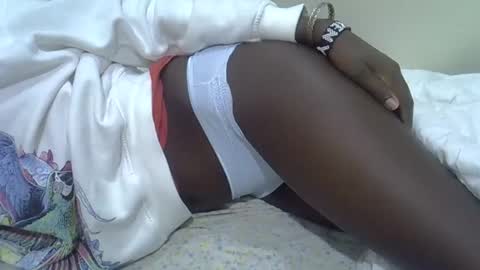 nunu_40 online show from February 24, 7:55 am