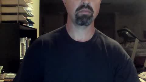 nvrenuff1979 online show from September 9, 9:53 am