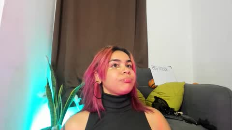 Nia online show from November 13, 4:37 am