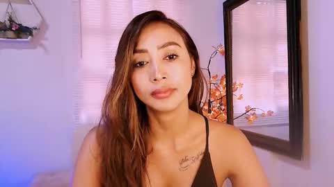 Nycole online show from November 21, 3:32 pm