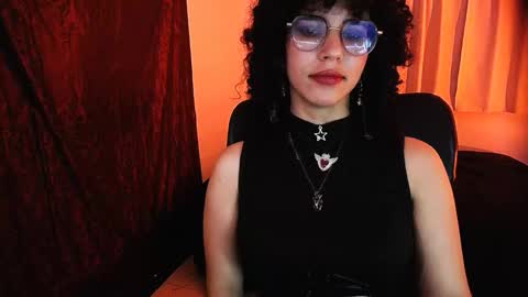 Nyxxei online show from February 3, 2:53 am