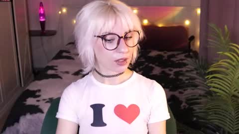 Moonlight online show from February 8, 9:57 am