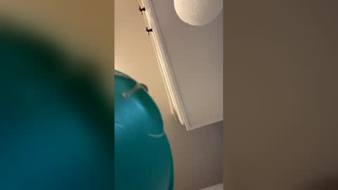 obeythedoll online show from April 3, 5:20 pm