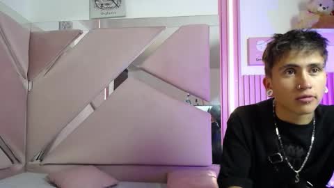 oblivionlove online show from November 8, 9:07 pm