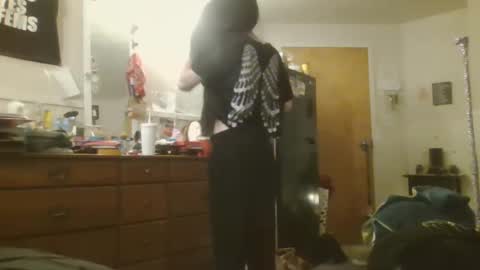 obsessed_glambert online show from October 7, 12:28 am