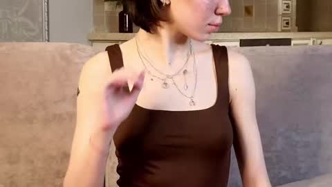 Polly online show from February 10, 7:15 am