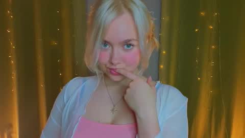 Alice online show from November 5, 7:49 pm