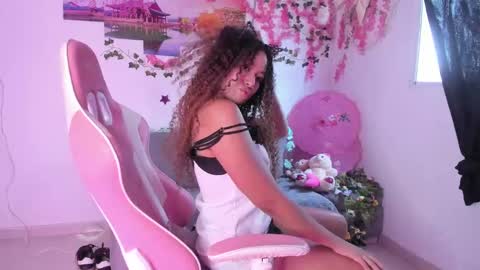 Snapshot of odette_ornela chatting on September 12, 7:49 pm Odette online show from September 12, 7:49 pm