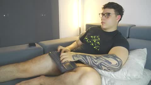 Snapshot of odin_blake chatting on February 11, 2:03 am ODIN online show from February 11, 2:03 am