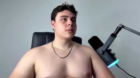 Snapshot of odin_blake chatting on October 8, 3:24 am ODIN online show from October 8, 3:24 am