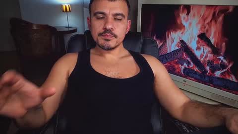 officeman7 online show from January 20, 5:16 pm