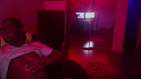 Snapshot of officialmoneyxxx chatting on January 23, 7:00 am Money online show from January 23, 7:00 am