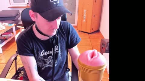 Chris online show from May 26, 7:36 am