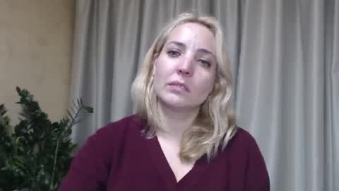 Mari online show from October 10, 5:08 pm