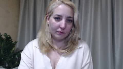 Mari online show from May 15, 6:48 pm