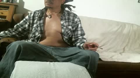 Komo online show from April 7, 1:51 am