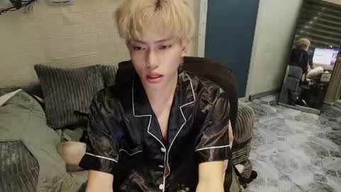 oishii online show from April 13, 5:39 pm