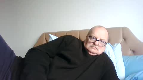 old_fkr online show from February 10, 12:29 pm