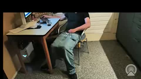 oldersagger online show from April 19, 7:49 pm