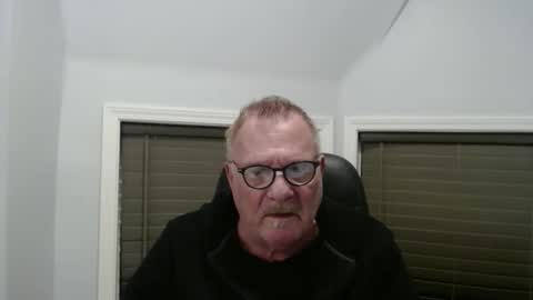 oldguybigd online show from May 5, 4:08 am