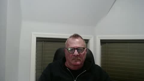 oldguybigd online show from December 21, 5:47 am