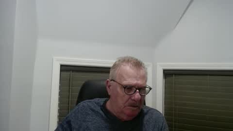 oldguybigd online show from May 17, 5:05 am