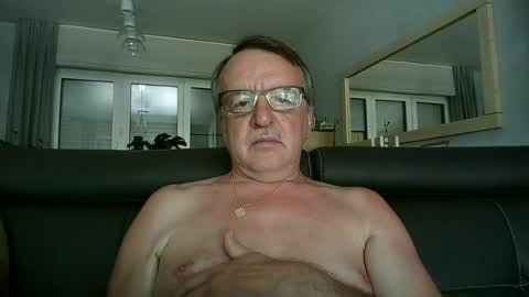 oldtimer160162493 online show from June 22, 2:02 pm