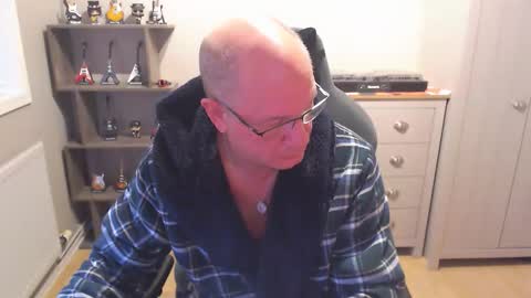 Snapshot of oldveteranuk chatting on September 10, 5:30 am oldveteranuk online show from September 10, 5:30 am