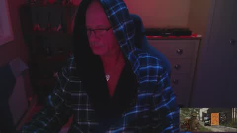 Snapshot of oldveteranuk chatting on October 28, 5:41 am oldveteranuk online show from October 28, 5:41 am