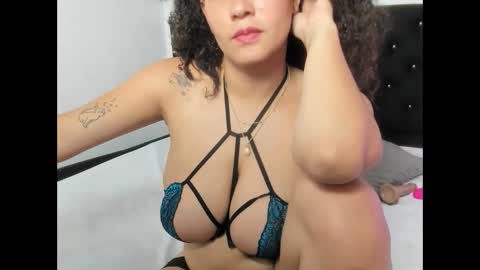 olenna_hot10 online show from December 21, 6:47 pm