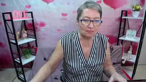 OlgaLuck online show from March 6, 8:13 am