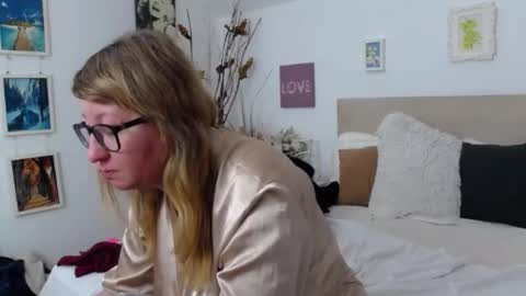 Olga Pavlova online show from February 4, 2:21 pm