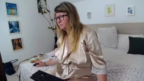 Olga Pavlova online show from June 13, 1:10 pm