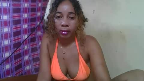 olinaa online show from April 30, 5:51 pm