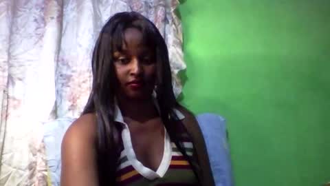 Snapshot of olinah610 chatting on October 4, 7:00 pm olinah610 online show from October 4, 7:00 pm