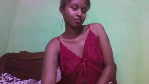 Snapshot of olinah610 chatting on October 24, 9:59 pm olinah610 online show from October 24, 9:59 pm