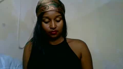 olinah610 online show from June 26, 11:48 am