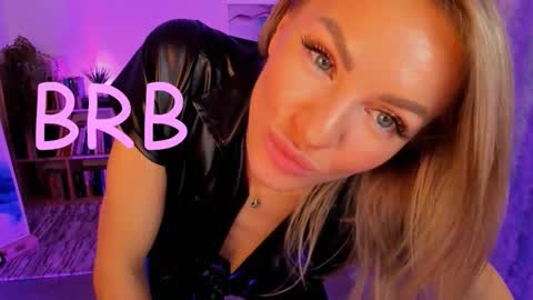 oliva_candy online show from October 2, 8:07 pm